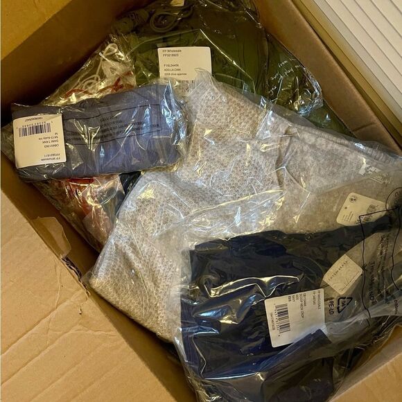 NWT & NWOT Free People Mystery Bundle Box $300+ MSRP - Picture 10 of 16